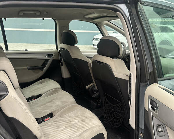 Серый Ситроен Гранд С4 Пикассо, объемом двигателя 1.6 л и пробегом 315 тыс. км за 3650 $, фото 14 на Automoto.ua