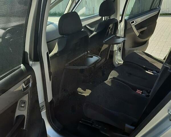 Сірий Сітроен Гранд С4 Пікассо, об'ємом двигуна 1.6 л та пробігом 210 тис. км за 4100 $, фото 9 на Automoto.ua