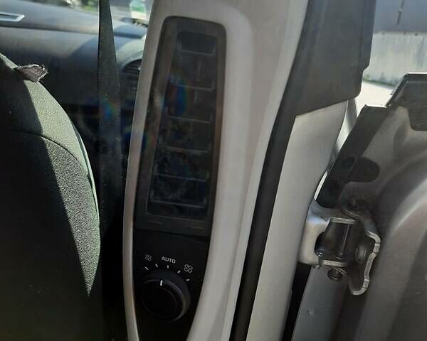 Сірий Сітроен Гранд С4 Пікассо, об'ємом двигуна 1.6 л та пробігом 210 тис. км за 4100 $, фото 23 на Automoto.ua