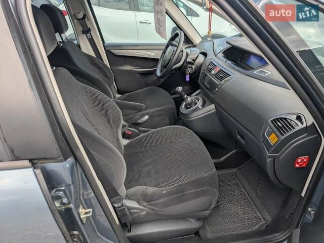 Ситроен Гранд С4 Пикассо 2008 в Ровно на Automoto.ua Серый Ситроен Гранд С4 Пикассо, объемом двигателя 1.6 л и пробегом 269 тыс. км за 4995 $, фото 36 на Automoto.ua