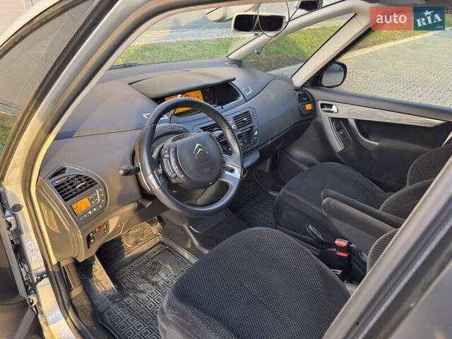 Сірий Сітроен Гранд С4 Пікассо, об'ємом двигуна 1.6 л та пробігом 241 тис. км за 4700 $, фото 16 на Automoto.ua