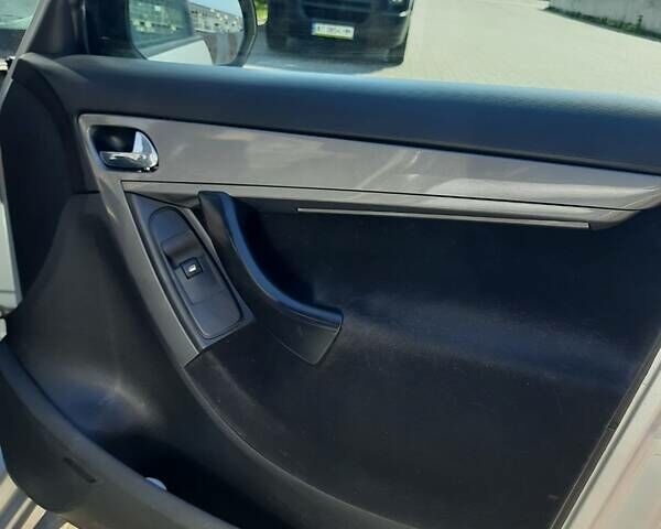 Сірий Сітроен Гранд С4 Пікассо, об'ємом двигуна 1.6 л та пробігом 210 тис. км за 4100 $, фото 12 на Automoto.ua