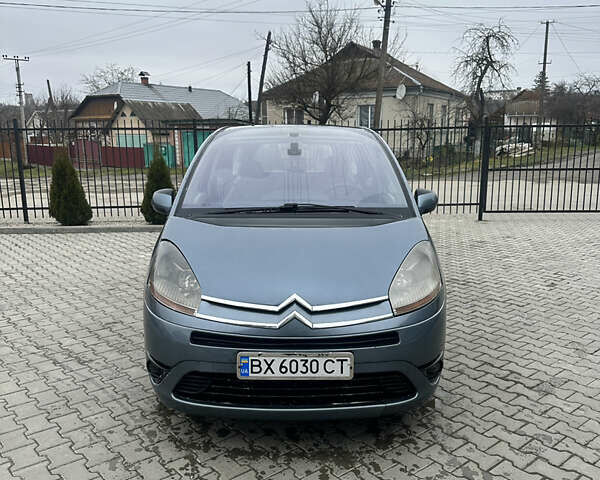 Серый Ситроен Гранд С4 Пикассо, объемом двигателя 1.6 л и пробегом 315 тыс. км за 3650 $, фото 2 на Automoto.ua
