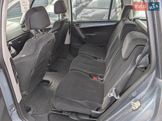 Ситроен Гранд С4 Пикассо 2008 в Ровно на Automoto.ua Серый Ситроен Гранд С4 Пикассо, объемом двигателя 1.6 л и пробегом 269 тыс. км за 4995 $, фото 26 на Automoto.ua