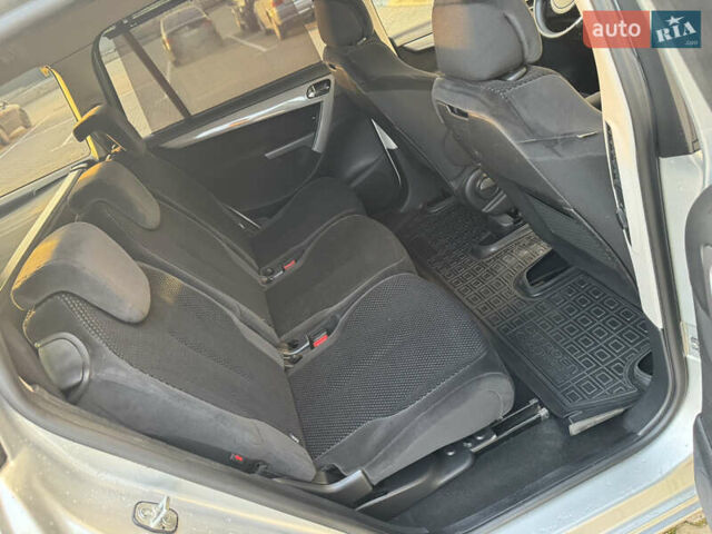 Сірий Сітроен Гранд С4 Пікассо, об'ємом двигуна 1.6 л та пробігом 241 тис. км за 4700 $, фото 23 на Automoto.ua