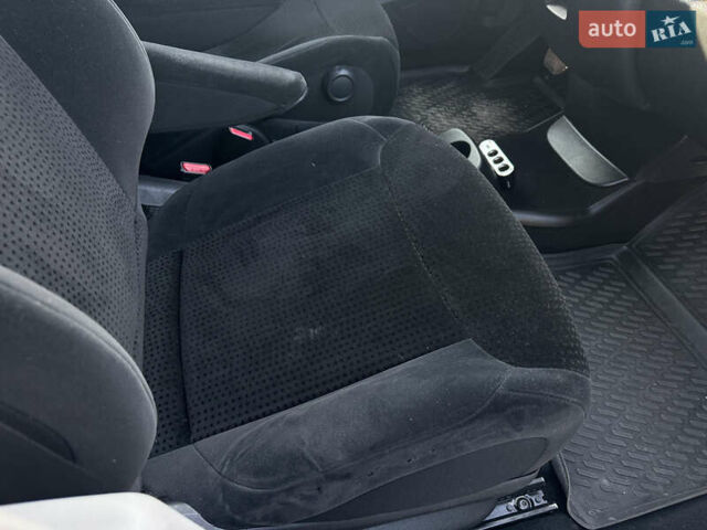 Сірий Сітроен Гранд С4 Пікассо, об'ємом двигуна 1.6 л та пробігом 241 тис. км за 6900 $, фото 27 на Automoto.ua