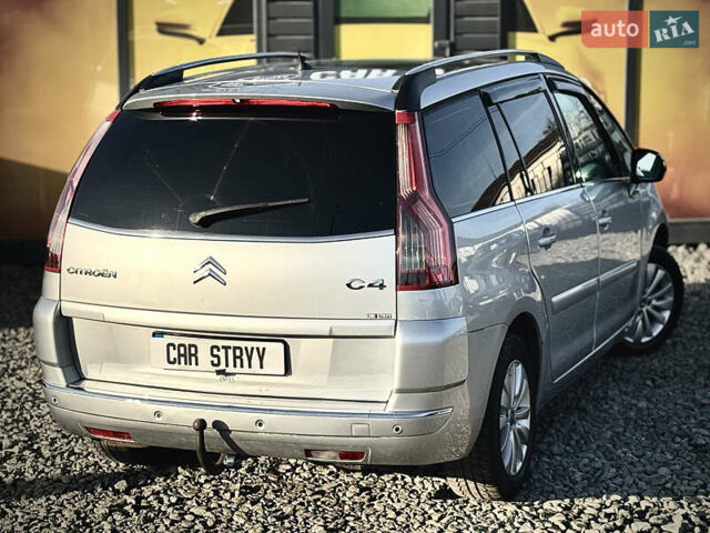 Сірий Сітроен Гранд С4 Пікассо, об'ємом двигуна 1.6 л та пробігом 241 тис. км за 6900 $, фото 7 на Automoto.ua
