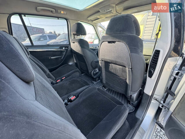 Сірий Сітроен Гранд С4 Пікассо, об'ємом двигуна 1.6 л та пробігом 241 тис. км за 6900 $, фото 32 на Automoto.ua