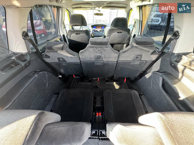 Сірий Сітроен Гранд С4 Пікассо, об'ємом двигуна 1.6 л та пробігом 241 тис. км за 6900 $, фото 38 на Automoto.ua