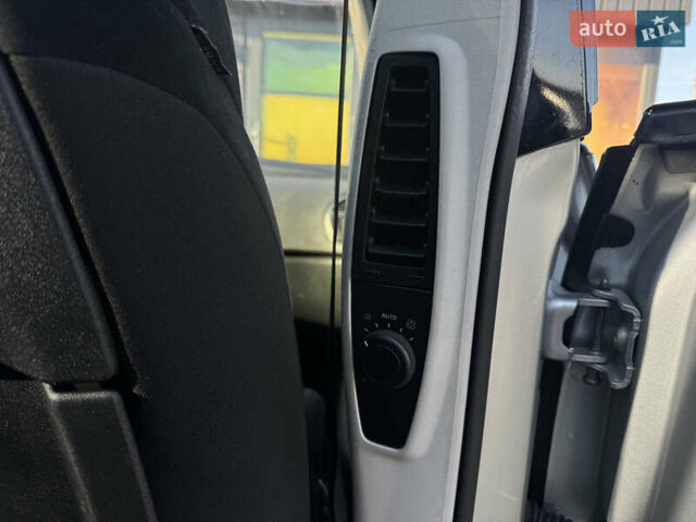 Сірий Сітроен Гранд С4 Пікассо, об'ємом двигуна 1.6 л та пробігом 241 тис. км за 6900 $, фото 35 на Automoto.ua