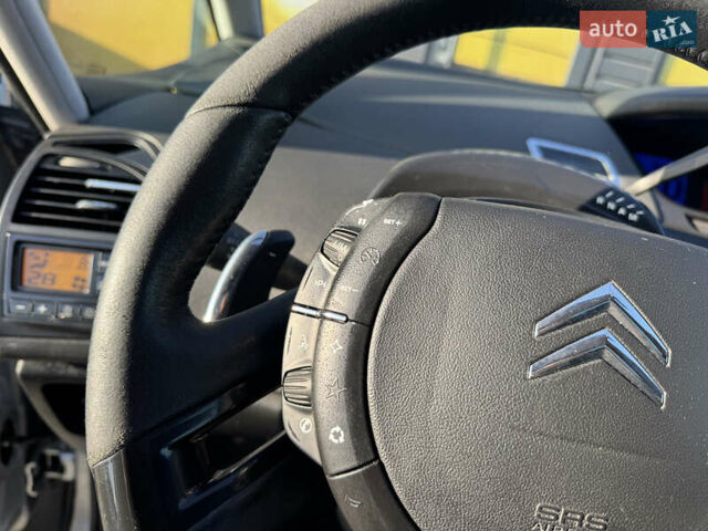 Сірий Сітроен Гранд С4 Пікассо, об'ємом двигуна 1.6 л та пробігом 241 тис. км за 6900 $, фото 48 на Automoto.ua