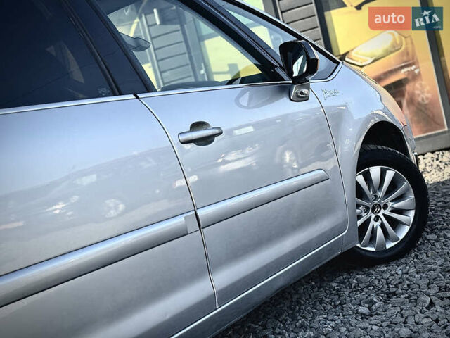 Сірий Сітроен Гранд С4 Пікассо, об'ємом двигуна 1.6 л та пробігом 241 тис. км за 6900 $, фото 18 на Automoto.ua
