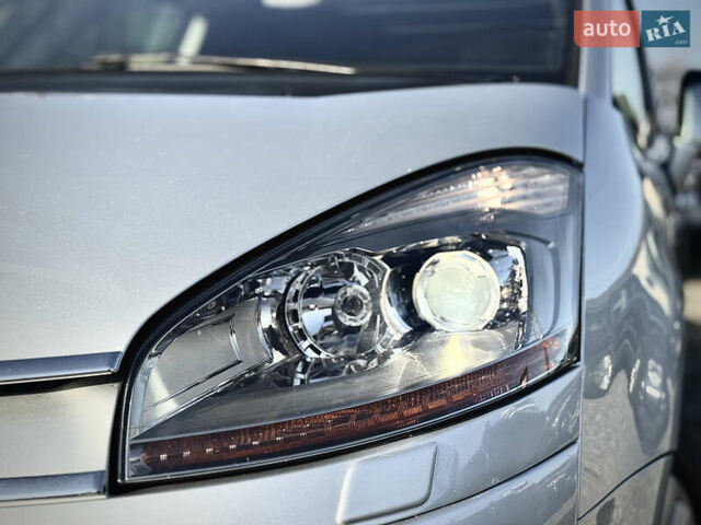 Сірий Сітроен Гранд С4 Пікассо, об'ємом двигуна 1.6 л та пробігом 241 тис. км за 6900 $, фото 14 на Automoto.ua