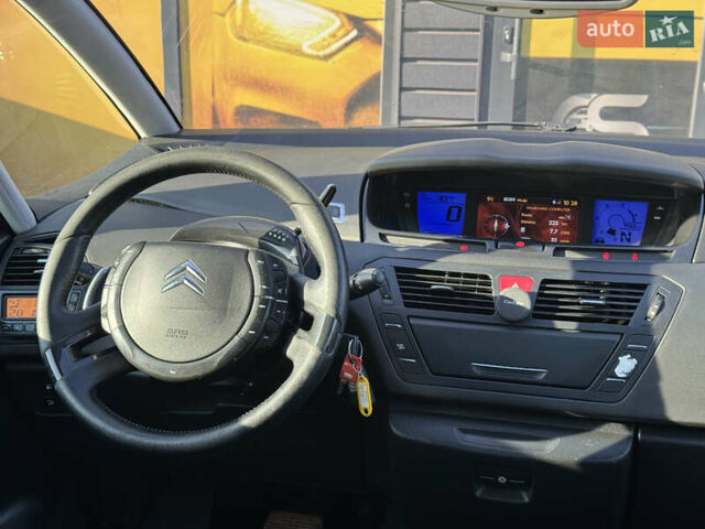Сірий Сітроен Гранд С4 Пікассо, об'ємом двигуна 1.6 л та пробігом 241 тис. км за 6900 $, фото 31 на Automoto.ua