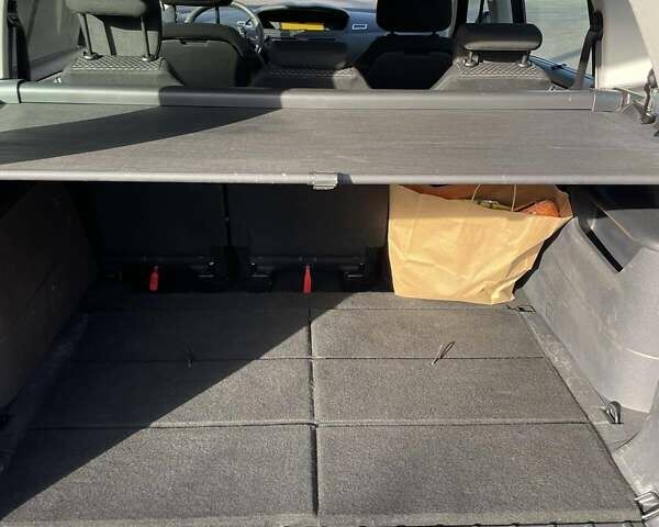 Серый Ситроен Гранд С4 Пикассо, объемом двигателя 1.56 л и пробегом 235 тыс. км за 6200 $, фото 22 на Automoto.ua