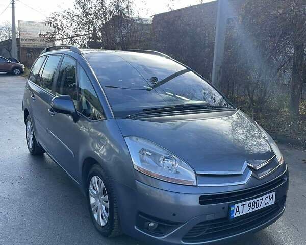 Серый Ситроен Гранд С4 Пикассо, объемом двигателя 1.56 л и пробегом 235 тыс. км за 6200 $, фото 2 на Automoto.ua