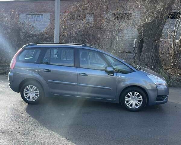 Серый Ситроен Гранд С4 Пикассо, объемом двигателя 1.56 л и пробегом 235 тыс. км за 6200 $, фото 4 на Automoto.ua