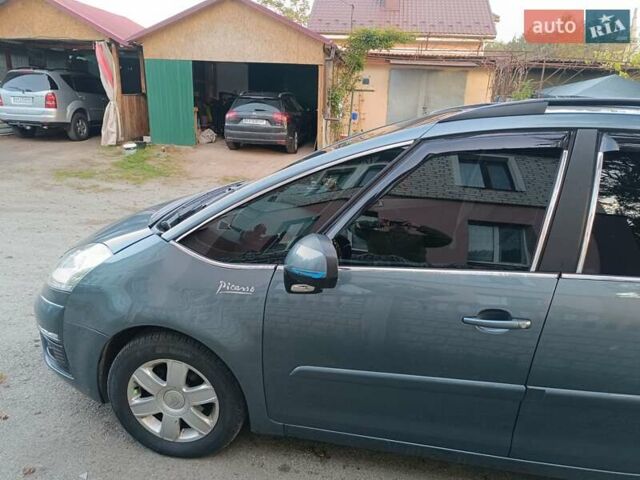 Серый Ситроен Гранд С4 Пикассо, объемом двигателя 1.6 л и пробегом 280 тыс. км за 5500 $, фото 2 на Automoto.ua