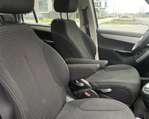 Сірий Сітроен Гранд С4 Пікассо, об'ємом двигуна 1.56 л та пробігом 267 тис. км за 7400 $, фото 10 на Automoto.ua