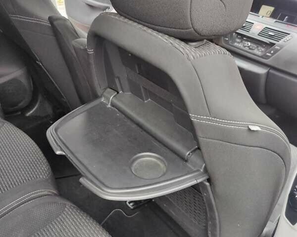 Ситроен Гранд С4 Пикассо 2012 в Тернополе на Automoto.ua Серый Ситроен Гранд С4 Пикассо, объемом двигателя 1.6 л и пробегом 239 тыс. км за 6999 $, фото 28 на Automoto.ua