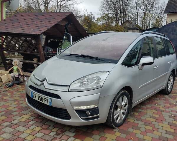 Ситроен Гранд С4 Пикассо 2012 в Тернополе на Automoto.ua Серый Ситроен Гранд С4 Пикассо, объемом двигателя 1.6 л и пробегом 239 тыс. км за 6999 $, фото 4 на Automoto.ua