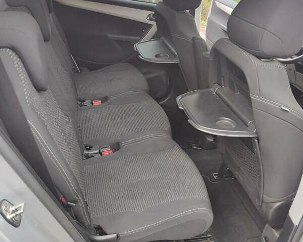 Ситроен Гранд С4 Пикассо 2012 в Тернополе на Automoto.ua Серый Ситроен Гранд С4 Пикассо, объемом двигателя 1.6 л и пробегом 239 тыс. км за 6999 $, фото 23 на Automoto.ua