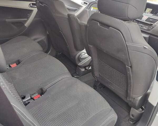 Ситроен Гранд С4 Пикассо 2012 в Тернополе на Automoto.ua Серый Ситроен Гранд С4 Пикассо, объемом двигателя 1.6 л и пробегом 239 тыс. км за 6999 $, фото 27 на Automoto.ua