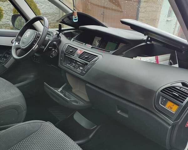 Ситроен Гранд С4 Пикассо 2012 в Тернополе на Automoto.ua Серый Ситроен Гранд С4 Пикассо, объемом двигателя 1.6 л и пробегом 239 тыс. км за 6999 $, фото 3 на Automoto.ua