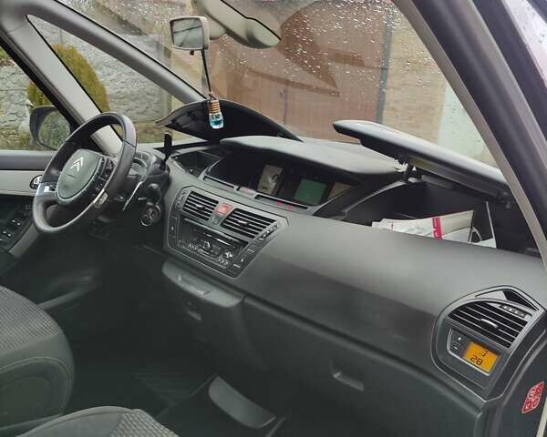 Ситроен Гранд С4 Пикассо 2012 в Тернополе на Automoto.ua Серый Ситроен Гранд С4 Пикассо, объемом двигателя 1.6 л и пробегом 239 тыс. км за 6999 $, фото 1 на Automoto.ua