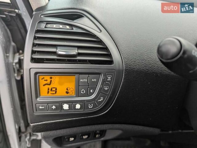 Серый Ситроен Гранд С4 Пикассо, объемом двигателя 1.6 л и пробегом 232 тыс. км за 6550 $, фото 28 на Automoto.ua