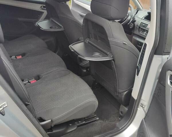 Ситроен Гранд С4 Пикассо 2012 в Тернополе на Automoto.ua Серый Ситроен Гранд С4 Пикассо, объемом двигателя 1.6 л и пробегом 239 тыс. км за 6999 $, фото 16 на Automoto.ua