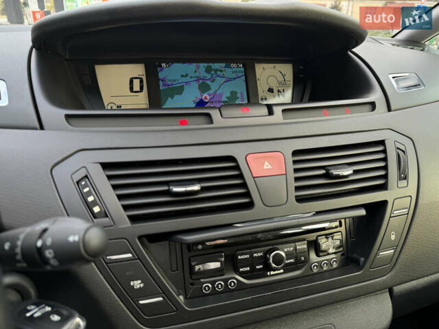 Серый Ситроен Гранд С4 Пикассо, объемом двигателя 1.6 л и пробегом 230 тыс. км за 7300 $, фото 18 на Automoto.ua