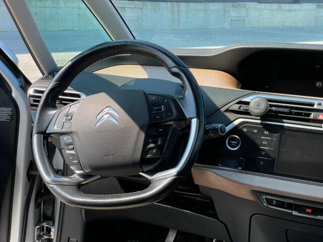 Серый Ситроен Гранд С4 Пикассо, объемом двигателя 2 л и пробегом 192 тыс. км за 10390 $, фото 17 на Automoto.ua