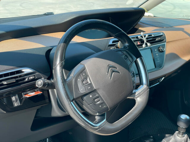 Серый Ситроен Гранд С4 Пикассо, объемом двигателя 2 л и пробегом 192 тыс. км за 10390 $, фото 12 на Automoto.ua