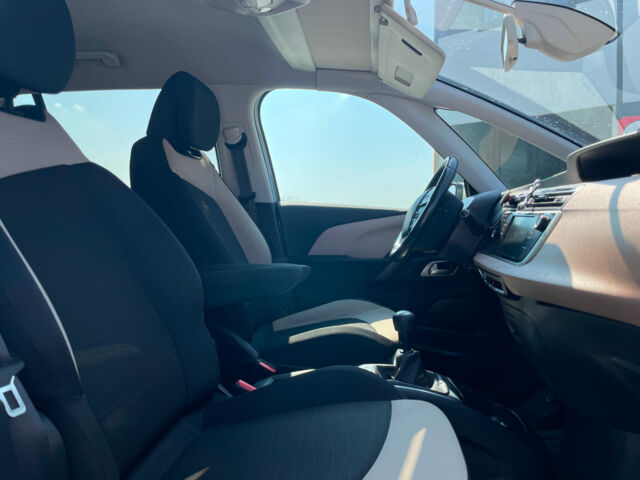 Серый Ситроен Гранд С4 Пикассо, объемом двигателя 2 л и пробегом 192 тыс. км за 10390 $, фото 19 на Automoto.ua