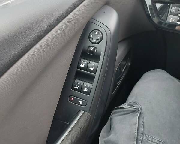 Сірий Сітроен Гранд С4 Пікассо, об'ємом двигуна 1.6 л та пробігом 241 тис. км за 8800 $, фото 19 на Automoto.ua