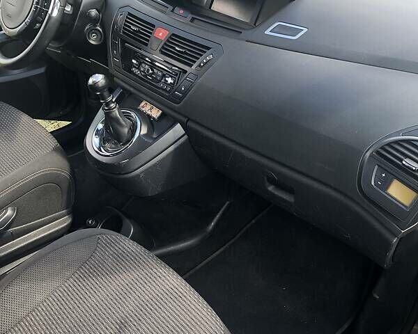 Серый Ситроен Гранд С4 Пикассо, объемом двигателя 1.6 л и пробегом 227 тыс. км за 7500 $, фото 9 на Automoto.ua