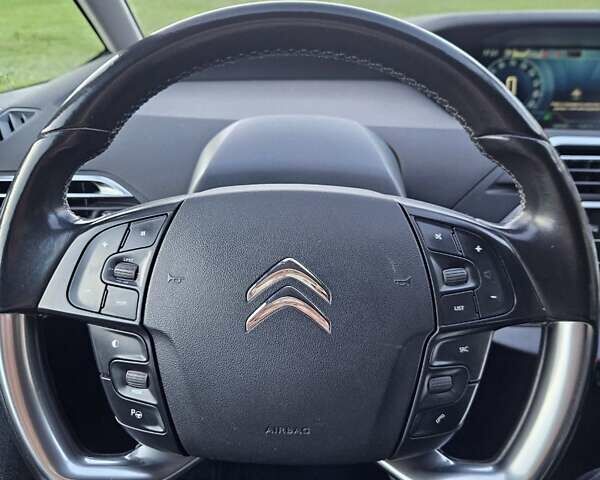 Сітроен Гранд С4 Пікассо 2013 у Черкасах на Automoto.ua Сірий Сітроен Гранд С4 Пікассо, об'ємом двигуна 1.6 л та пробігом 269 тис. км за 10900 $, фото 14 на Automoto.ua