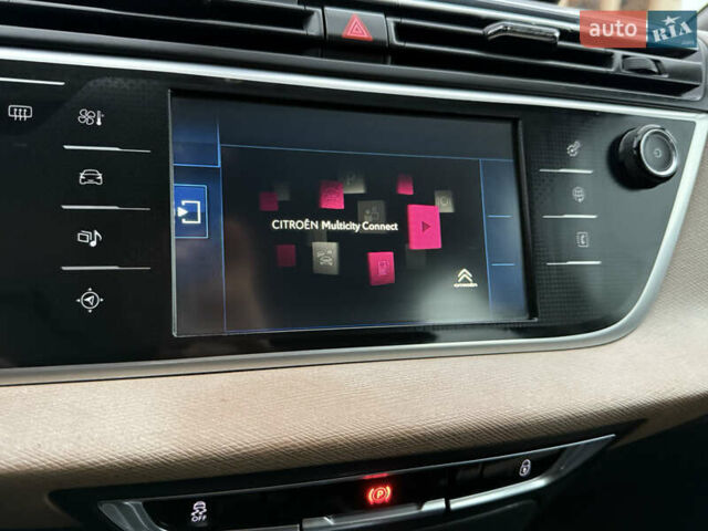 Серый Ситроен Гранд С4 Пикассо, объемом двигателя 1.6 л и пробегом 146 тыс. км за 8600 $, фото 40 на Automoto.ua