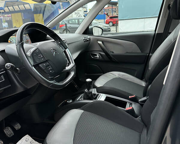 Серый Ситроен Гранд С4 Пикассо, объемом двигателя 2 л и пробегом 233 тыс. км за 11250 $, фото 41 на Automoto.ua