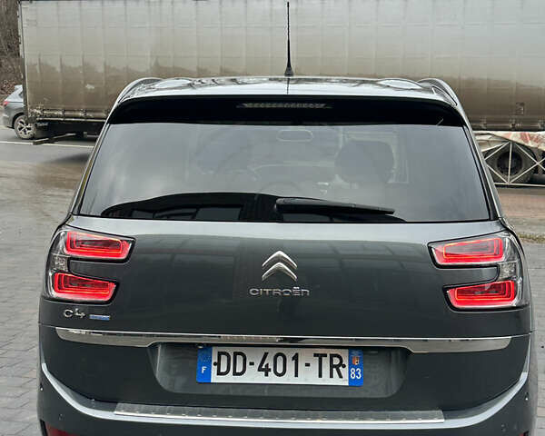 Сірий Сітроен Гранд С4 Пікассо, об'ємом двигуна 2 л та пробігом 235 тис. км за 10950 $, фото 6 на Automoto.ua