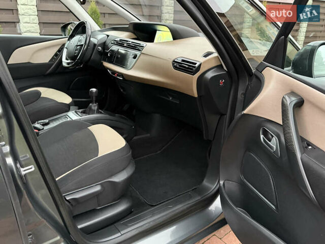 Серый Ситроен Гранд С4 Пикассо, объемом двигателя 1.6 л и пробегом 146 тыс. км за 8600 $, фото 38 на Automoto.ua