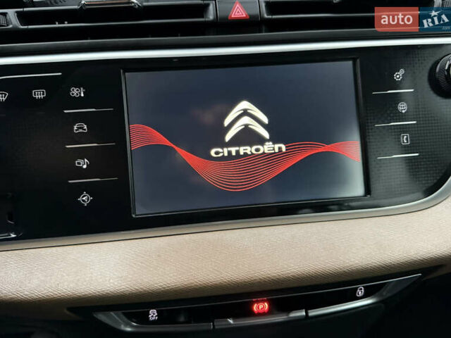 Серый Ситроен Гранд С4 Пикассо, объемом двигателя 1.6 л и пробегом 146 тыс. км за 8600 $, фото 43 на Automoto.ua