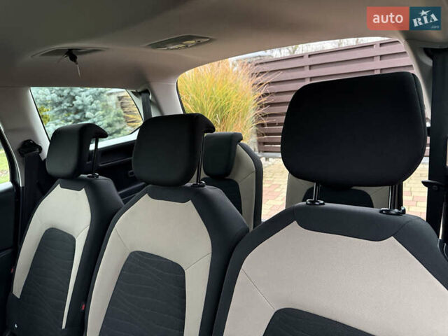 Серый Ситроен Гранд С4 Пикассо, объемом двигателя 1.6 л и пробегом 146 тыс. км за 8600 $, фото 28 на Automoto.ua