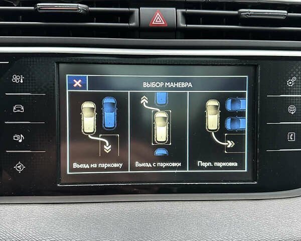 Сірий Сітроен Гранд С4 Пікассо, об'ємом двигуна 2 л та пробігом 235 тис. км за 10950 $, фото 43 на Automoto.ua