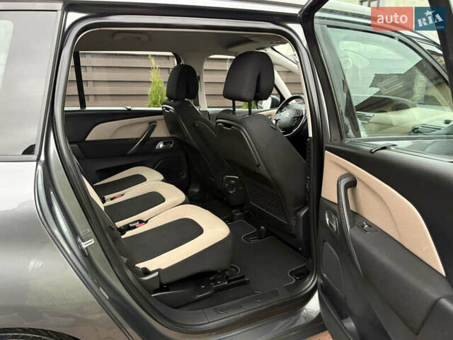 Серый Ситроен Гранд С4 Пикассо, объемом двигателя 1.6 л и пробегом 146 тыс. км за 8600 $, фото 36 на Automoto.ua