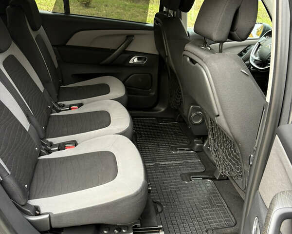 Серый Ситроен Гранд С4 Пикассо, объемом двигателя 1.6 л и пробегом 238 тыс. км за 10650 $, фото 42 на Automoto.ua