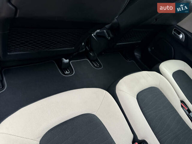 Серый Ситроен Гранд С4 Пикассо, объемом двигателя 1.6 л и пробегом 146 тыс. км за 8600 $, фото 25 на Automoto.ua