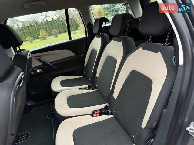 Серый Ситроен Гранд С4 Пикассо, объемом двигателя 1.6 л и пробегом 146 тыс. км за 8600 $, фото 23 на Automoto.ua