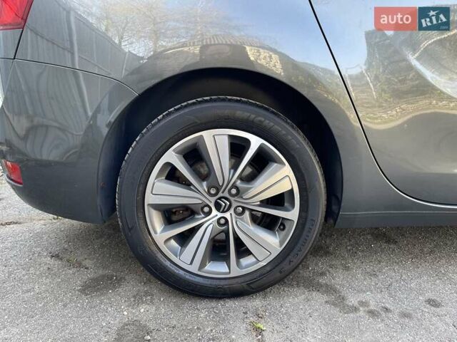 Сірий Сітроен Гранд С4 Пікассо, об'ємом двигуна 2 л та пробігом 208 тис. км за 12999 $, фото 22 на Automoto.ua